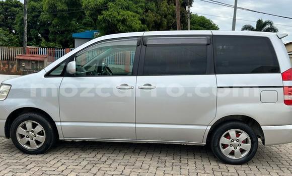 Nunua Ilio tumika Toyota Noah Nyingine Gari ndani ya Maputo nchini Maputo Nunua Ilio tumika Toyota Noah Nyingine Gari ndani ya Maputo nchini Maputo
