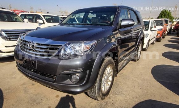 Comprar Importar Toyota Fortuner De outros Carro em Import - Dubai em Cabo Delgado Comprar Importar Toyota Fortuner De outros Carro em Import - Dubai em Cabo Delgado