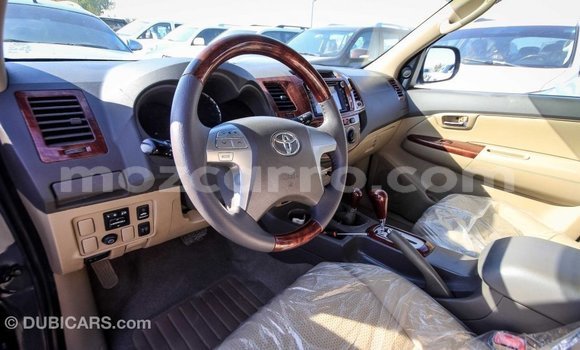 Comprar Importar Toyota Fortuner De outros Carro em Import - Dubai em Cabo Delgado Comprar Importar Toyota Fortuner De outros Carro em Import - Dubai em Cabo Delgado