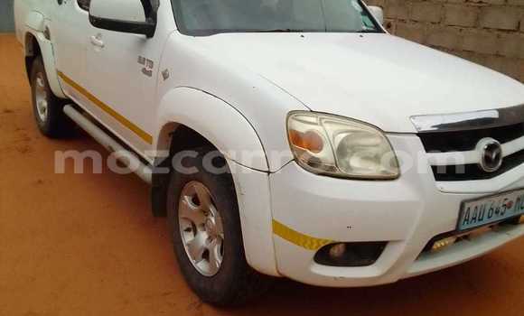 Nunua Ilio tumika Mazda BT-50 Nyeupe Gari ndani ya Maputo nchini Maputo Nunua Ilio tumika Mazda BT-50 Nyeupe Gari ndani ya Maputo nchini Maputo