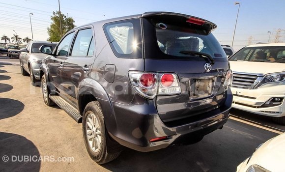 Comprar Importar Toyota Fortuner De outros Carro em Import - Dubai em Cabo Delgado Comprar Importar Toyota Fortuner De outros Carro em Import - Dubai em Cabo Delgado