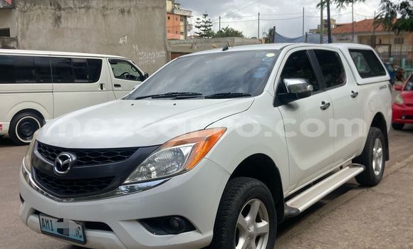 Tenga Tsaru Mazda BT-50 Chena Mota in Maputo in Maputo Tenga Tsaru Mazda BT-50 Chena Mota in Maputo in Maputo