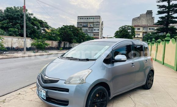 Comprar Usado Toyota Ractis Azul Carro em Maputo em Maputo Comprar Usado Toyota Ractis Azul Carro em Maputo em Maputo