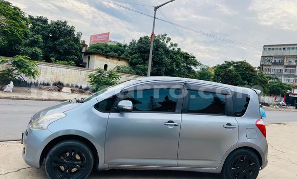 Comprar Usado Toyota Ractis Azul Carro em Maputo em Maputo Comprar Usado Toyota Ractis Azul Carro em Maputo em Maputo