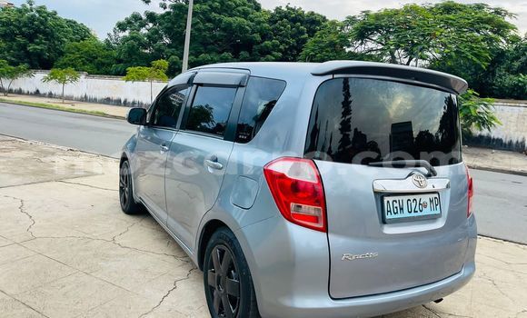 Comprar Usado Toyota Ractis Azul Carro em Maputo em Maputo Comprar Usado Toyota Ractis Azul Carro em Maputo em Maputo