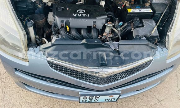 Comprar Usado Toyota Ractis Azul Carro em Maputo em Maputo Comprar Usado Toyota Ractis Azul Carro em Maputo em Maputo