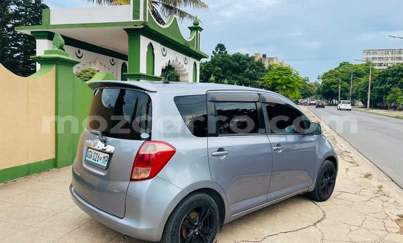 Comprar Usado Toyota Ractis Azul Carro em Maputo em Maputo Comprar Usado Toyota Ractis Azul Carro em Maputo em Maputo