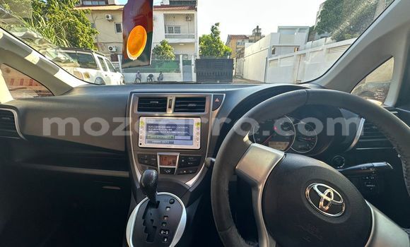 Comprar Usado Toyota Ractis Azul Carro em Maputo em Maputo Comprar Usado Toyota Ractis Azul Carro em Maputo em Maputo