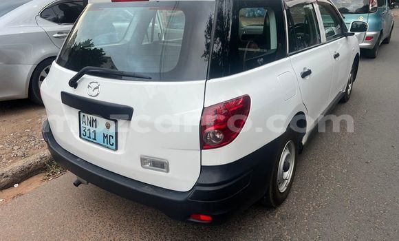 Tenga Tsaru Mazda Familia Chena Mota in Maputo in Maputo Tenga Tsaru Mazda Familia Chena Mota in Maputo in Maputo