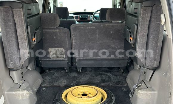 Nunua Ilio tumika Toyota Noah Fedha Gari ndani ya Maputo nchini Maputo Nunua Ilio tumika Toyota Noah Fedha Gari ndani ya Maputo nchini Maputo