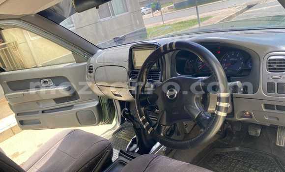Nunua Ilio tumika Nissan Hardbody Kijani Gari ndani ya Maputo nchini Maputo Nunua Ilio tumika Nissan Hardbody Kijani Gari ndani ya Maputo nchini Maputo