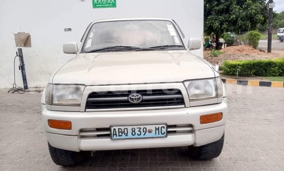 Tenga Tsaru Toyota Hilux Surf Zvimwe Mota in Maputo in Maputo Tenga Tsaru Toyota Hilux Surf Zvimwe Mota in Maputo in Maputo