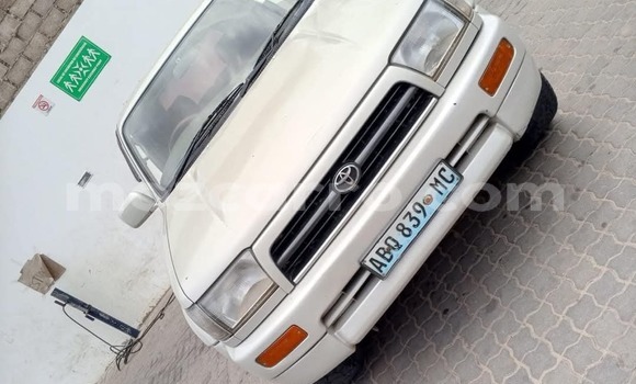 Tenga Tsaru Toyota Hilux Surf Zvimwe Mota in Maputo in Maputo Tenga Tsaru Toyota Hilux Surf Zvimwe Mota in Maputo in Maputo