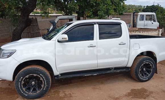Tenga Tsaru Toyota Hilux Chena Mota in Maputo in Maputo Tenga Tsaru Toyota Hilux Chena Mota in Maputo in Maputo