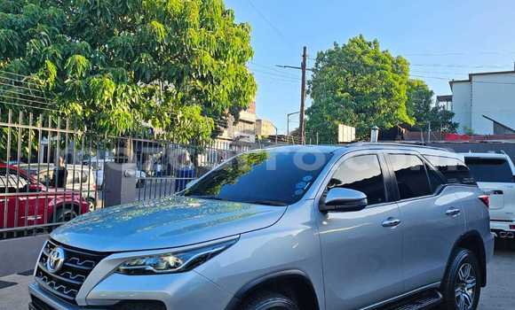 Nunua Mpya Toyota Fortuner Fedha Gari ndani ya Maputo nchini Maputo