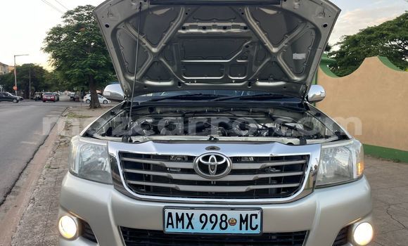 Tenga Itsva Toyota Hilux Zvimwe Mota in Maputo in Maputo Tenga Itsva Toyota Hilux Zvimwe Mota in Maputo in Maputo