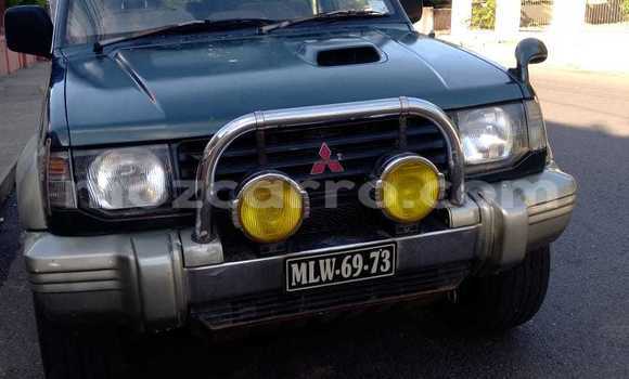 Buy Used Mitsubishi Pajero Green Car in Maputo in Maputo Buy Used Mitsubishi Pajero Green Car in Maputo in Maputo