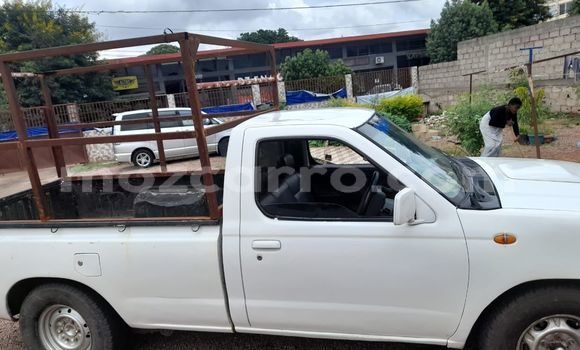 Buy Used Nissan Hardbody White Car in Maputo in Maputo Buy Used Nissan Hardbody White Car in Maputo in Maputo