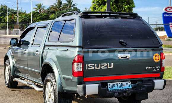 Comprar Usado Isuzu KB De outros Carro em Maputo em Maputo Comprar Usado Isuzu KB De outros Carro em Maputo em Maputo