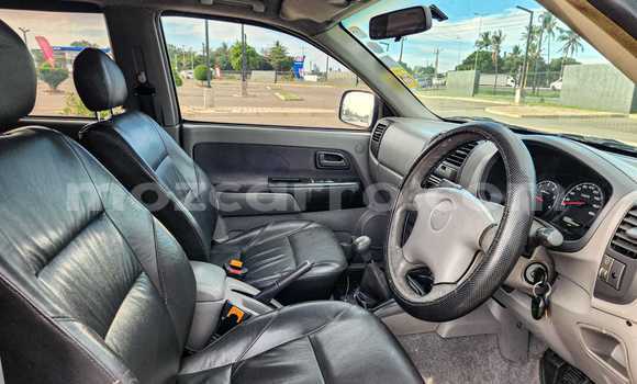 Comprar Usado Isuzu KB De outros Carro em Maputo em Maputo Comprar Usado Isuzu KB De outros Carro em Maputo em Maputo