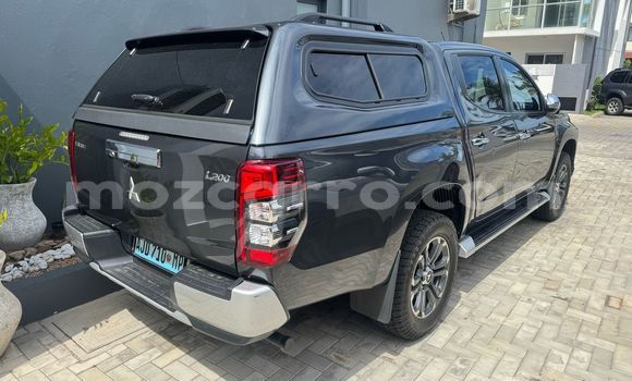 Comprar Novo Mitsubishi Triton Preto Carro em Maputo em Maputo Comprar Novo Mitsubishi Triton Preto Carro em Maputo em Maputo