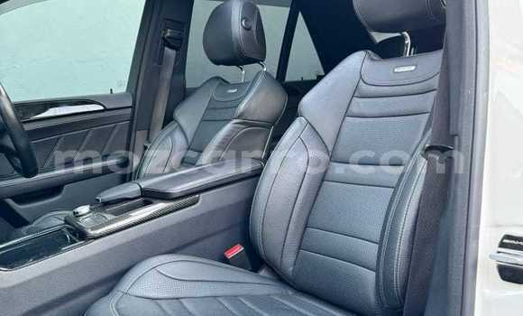 Comprar Usado Mercedes‒Benz ML-Class Branco Carro em Maputo em Maputo Comprar Usado Mercedes‒Benz ML-Class Branco Carro em Maputo em Maputo
