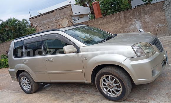 Comprar Usado Nissan X-Trail Bege Carro em Maputo em Maputo Comprar Usado Nissan X-Trail Bege Carro em Maputo em Maputo