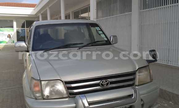Nunua Ilio tumika Toyota Land Cruiser Prado Fedha Gari ndani ya Maputo nchini Maputo Nunua Ilio tumika Toyota Land Cruiser Prado Fedha Gari ndani ya Maputo nchini Maputo
