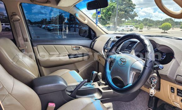 Buy New Toyota Fortuner White Car in Maputo in Maputo Buy New Toyota Fortuner White Car in Maputo in Maputo