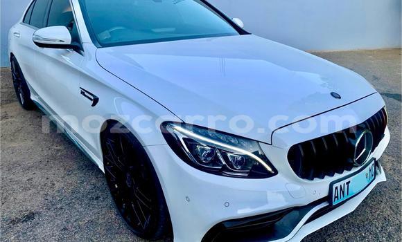 Nunua Mpya Mercedes-Benz C250 coupe Nyeupe Gari ndani ya Maputo nchini Maputo Nunua Mpya Mercedes-Benz C250 coupe Nyeupe Gari ndani ya Maputo nchini Maputo