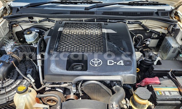 Comprar Usado Toyota Fortuner Branco Carro em Maputo em Maputo Comprar Usado Toyota Fortuner Branco Carro em Maputo em Maputo