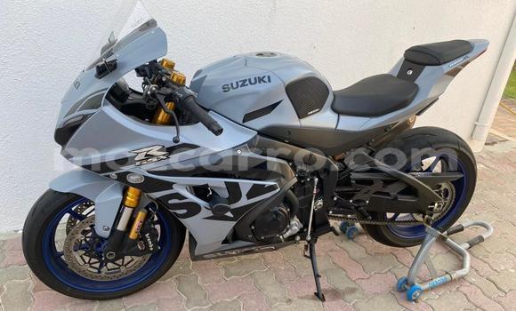 Buy Used Suzuki GSX-R Silver Bike in Maputo in Maputo