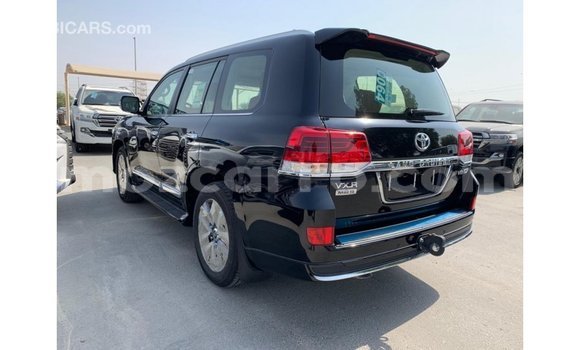 Nunua Imported Toyota Land Cruiser Nyeusi Gari ndani ya Import - Dubai nchini Cabo Delgado Nunua Imported Toyota Land Cruiser Nyeusi Gari ndani ya Import - Dubai nchini Cabo Delgado