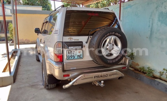 Comprar Usado Toyota Land Cruiser Prado De outros Carro em Maputo em Maputo Comprar Usado Toyota Land Cruiser Prado De outros Carro em Maputo em Maputo