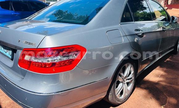 Nunua Ilio tumika Mercedes-Benz E-Classe Nyingine Gari ndani ya Maputo nchini Maputo Nunua Ilio tumika Mercedes-Benz E-Classe Nyingine Gari ndani ya Maputo nchini Maputo