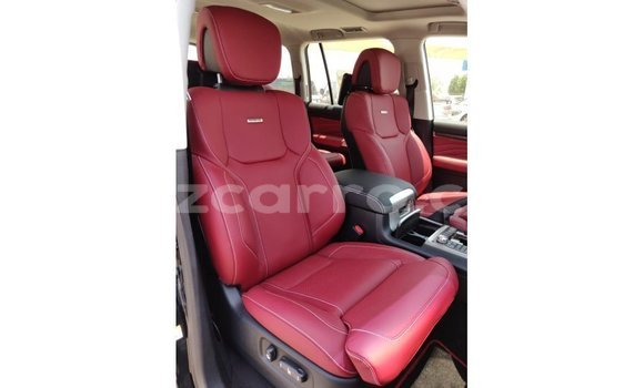 Nunua Imported Toyota Land Cruiser Nyeusi Gari ndani ya Import - Dubai nchini Cabo Delgado Nunua Imported Toyota Land Cruiser Nyeusi Gari ndani ya Import - Dubai nchini Cabo Delgado