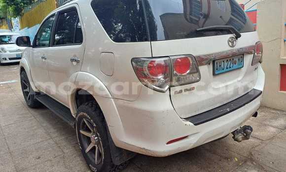 Comprar Usado Toyota Fortuner Branco Carro em Maputo em Maputo Comprar Usado Toyota Fortuner Branco Carro em Maputo em Maputo