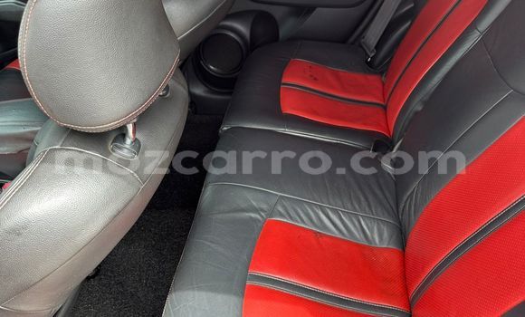 Buy Used Honda Fit Red Car in Maputo in Maputo Buy Used Honda Fit Red Car in Maputo in Maputo