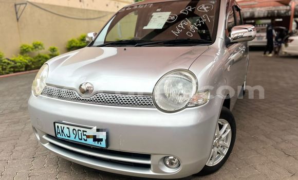 Comprar Usado Toyota Sienta Prata Carro em Maputo em Maputo Comprar Usado Toyota Sienta Prata Carro em Maputo em Maputo