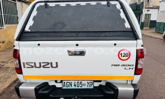 Tenga Tsaru Isuzu KB Chena Mota in Maputo in Maputo Tenga Tsaru Isuzu KB Chena Mota in Maputo in Maputo