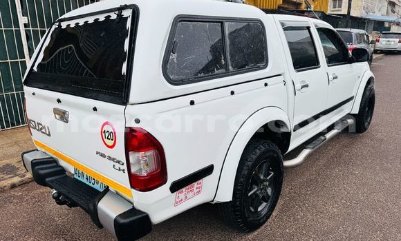 Tenga Tsaru Isuzu KB Chena Mota in Maputo in Maputo Tenga Tsaru Isuzu KB Chena Mota in Maputo in Maputo