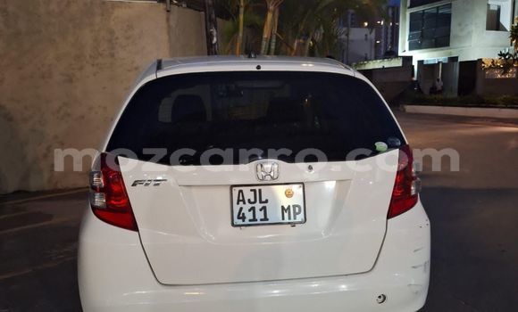 Buy Used Honda Fit White Car in Maputo in Maputo Buy Used Honda Fit White Car in Maputo in Maputo