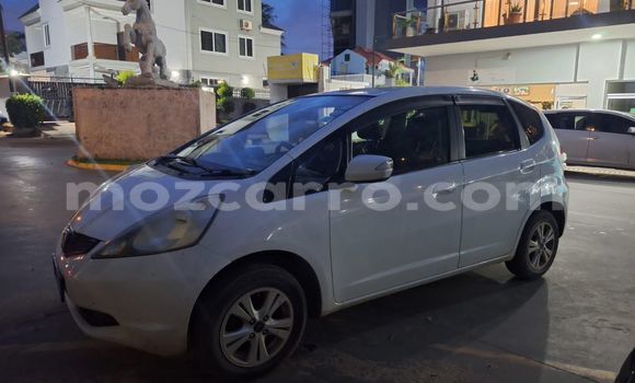Buy Used Honda Fit White Car in Maputo in Maputo Buy Used Honda Fit White Car in Maputo in Maputo