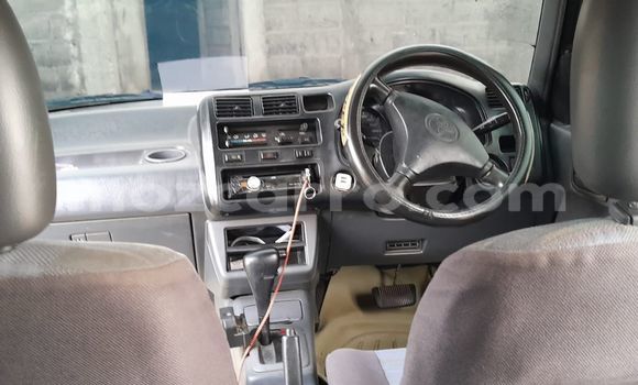 Buy Used Toyota RAV4 Blue Car in Maputo in Maputo Buy Used Toyota RAV4 Blue Car in Maputo in Maputo