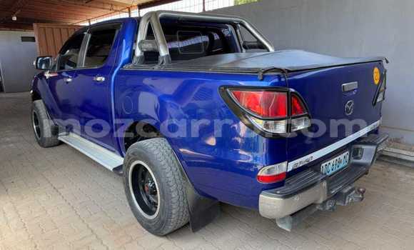 Comprar Usado Mazda BT-50 Azul Carro em Maputo em Maputo Comprar Usado Mazda BT-50 Azul Carro em Maputo em Maputo