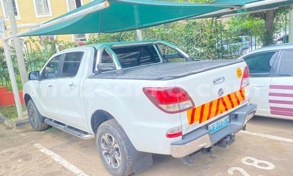 Nunua Ilio tumika Mazda BT-50 Nyeupe Gari ndani ya Maputo nchini Maputo Nunua Ilio tumika Mazda BT-50 Nyeupe Gari ndani ya Maputo nchini Maputo
