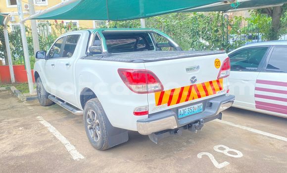 Nunua Ilio tumika Mazda BT-50 Nyeupe Gari ndani ya Maputo nchini Maputo Nunua Ilio tumika Mazda BT-50 Nyeupe Gari ndani ya Maputo nchini Maputo