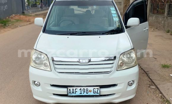 Comprar Usado Toyota Noah Branco Carro em Maputo em Maputo Comprar Usado Toyota Noah Branco Carro em Maputo em Maputo