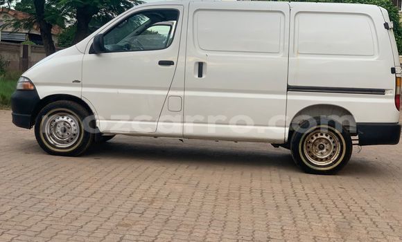 Tenga Tsaru Toyota RegiusAce Chena Mota in Maputo in Maputo Tenga Tsaru Toyota RegiusAce Chena Mota in Maputo in Maputo