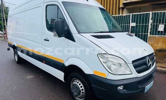 Comprar Usado Mercedes‒Benz V-klasse Branco Carro em Maputo em Maputo